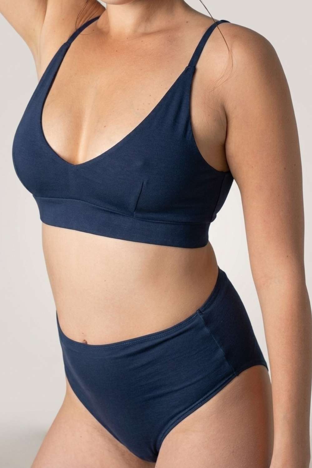 [cap] אביטל · 1.73 מ׳ · מידה S #צבע_נייבי